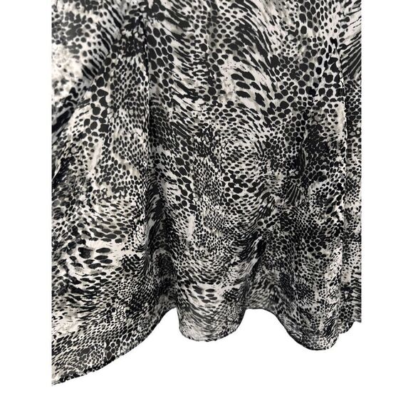 Chico’s size 3 (vanity size ) - Picture 11 of 16